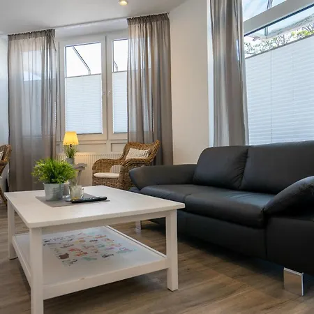 Deich アパート ビューズム